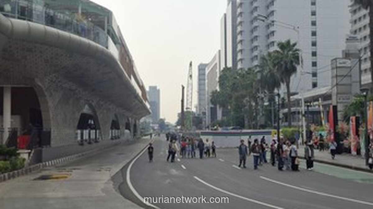 Jalan Sudirman-Thamrin Ditutup untuk Puncak HUT ke-499 Jakarta, Warga Mulai Padati Bundaran HI