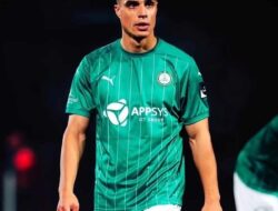 Joey Pelupessy Perpanjang Kontrak di Lommel SK Usai Bawa Klub Promosi ke Liga Utama Belgia