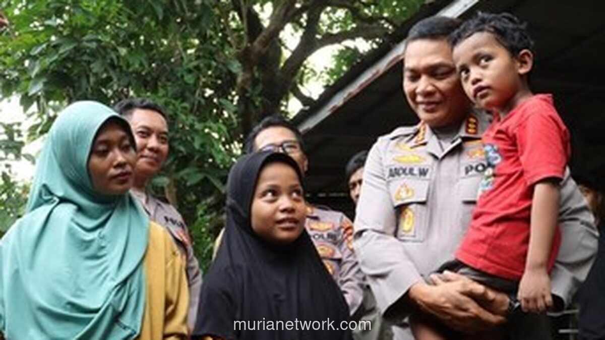 Kisra Novi, Bocah SD yang Viral Mengamen Demi Biaya Sekolah, Dijenguk Langsung Kapolres Depok