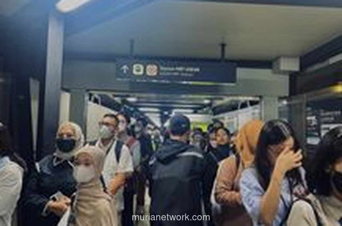 JakLingko Luncurkan Kartu Uang Elektronik Hitam, Akses Empat Moda Transportasi Cukup Rp10.000