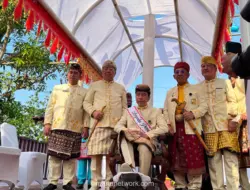 Gelar Adat dan Ritual Injak Kepala Kerbau Jokowi Tuai Sorotan PDIP