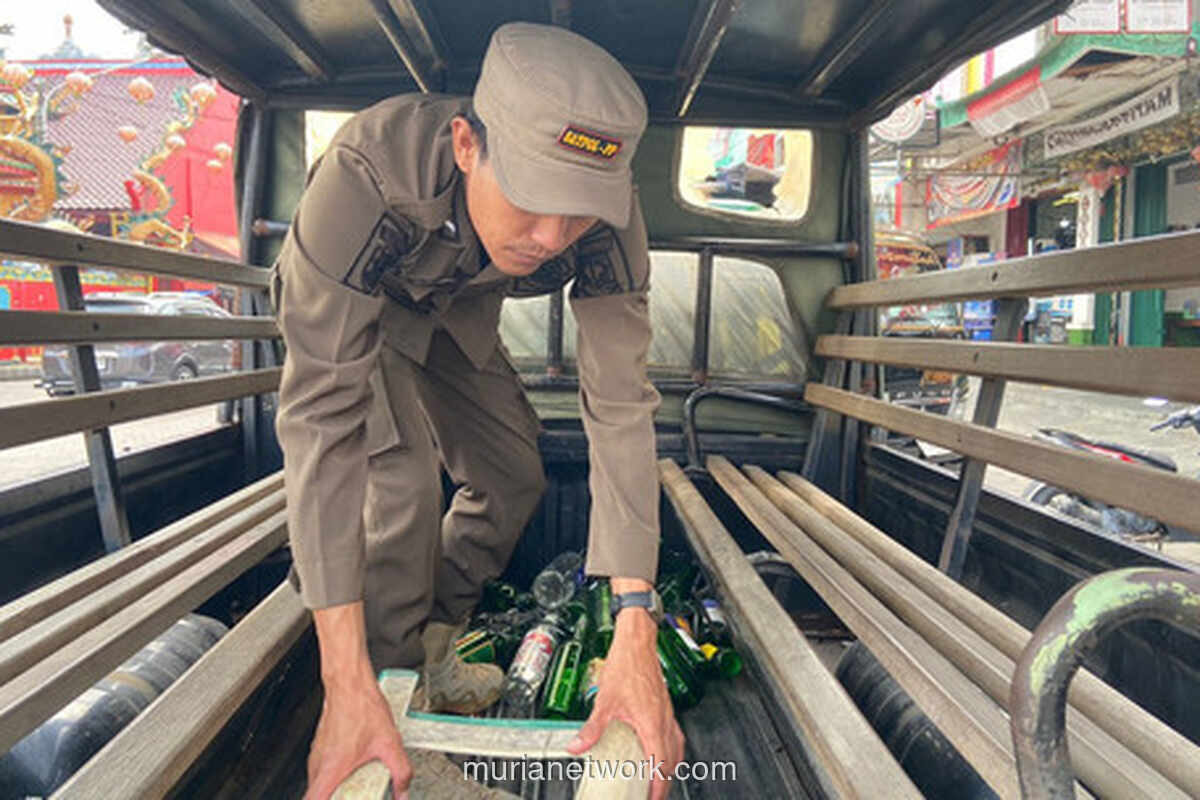 Satpol PP Karawang Turunkan Personel Penyamar untuk Bongkar Pesta Miras di Jalan Tuparev