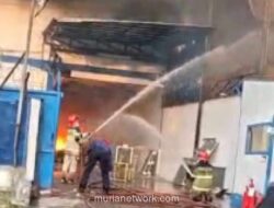 Kebakaran Hebat di Cikupa Hanguskan Enam Gudang, Satu Orang Terluka