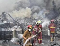 Kebakaran Pabrik Sandal di Cipondoh Padam Setelah 21 Jam, Material Karet Sulit Dipadamkan