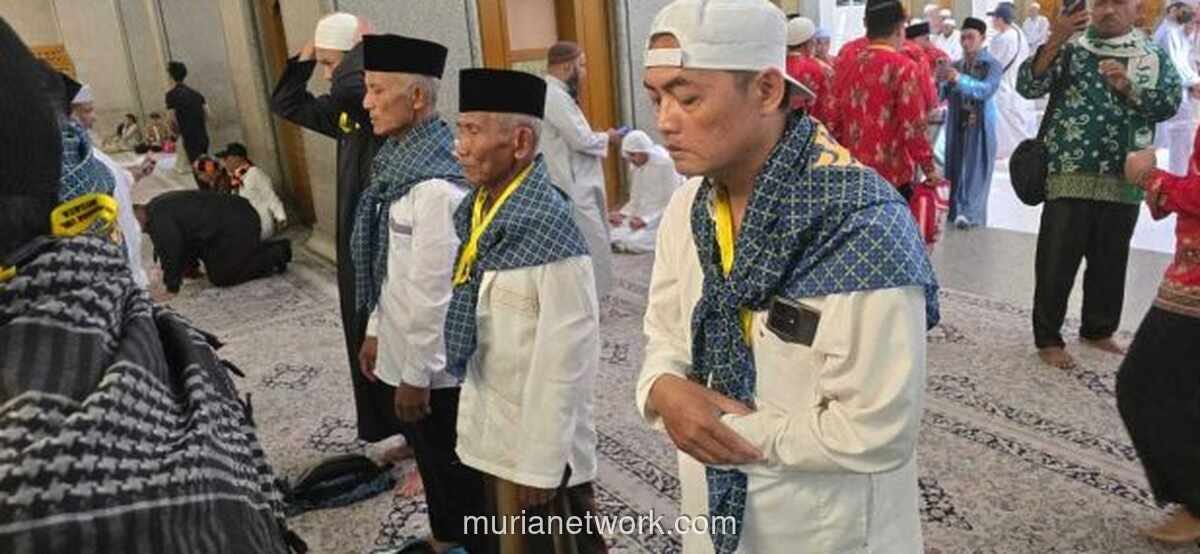 Keutamaan dan Pengalaman Sholat Jumat di Tanah Suci: Persiapan Penting bagi Jamaah Umrah