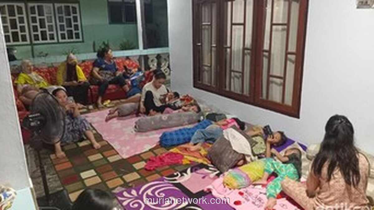 Gempa M 6,7 Guncang Palu, Warga Trauma dan Pilih Tidur di Luar Rumah