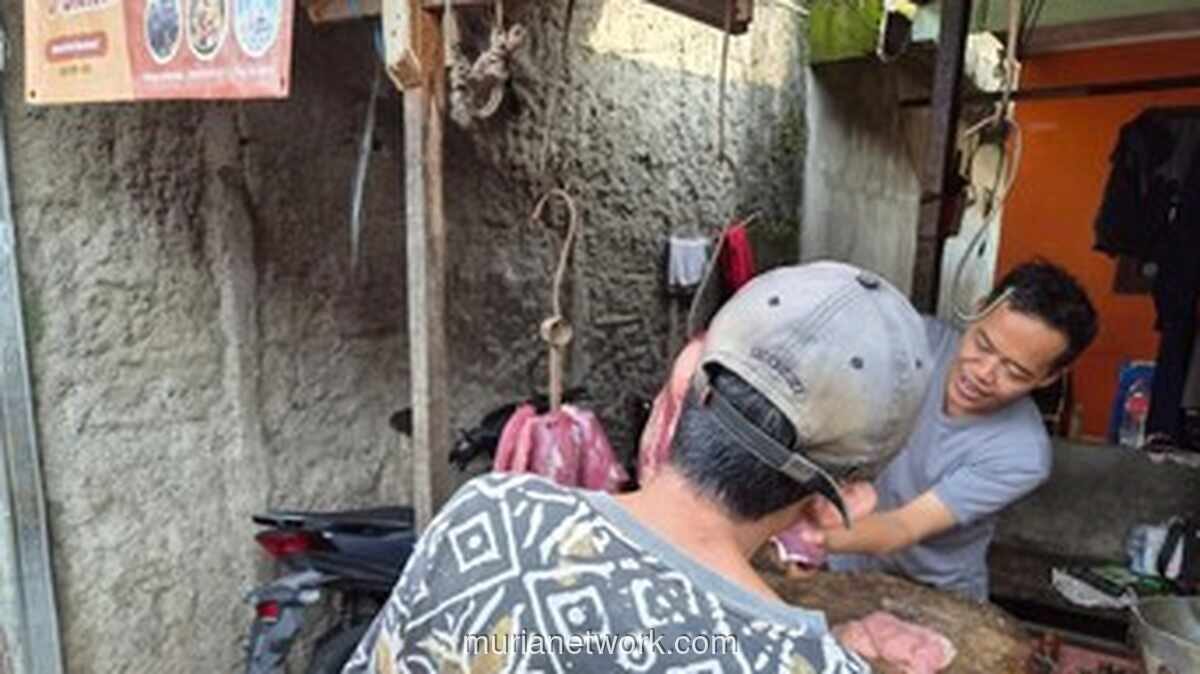 30 Tahun Berjualan Daging di Pasar Senggol, Arif Kini Ikut Zaman dengan QRIS