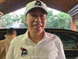 Jokowi Pakai Jaket PSI di Lampung, Isyaratkan Posisi di Partai Anaknya