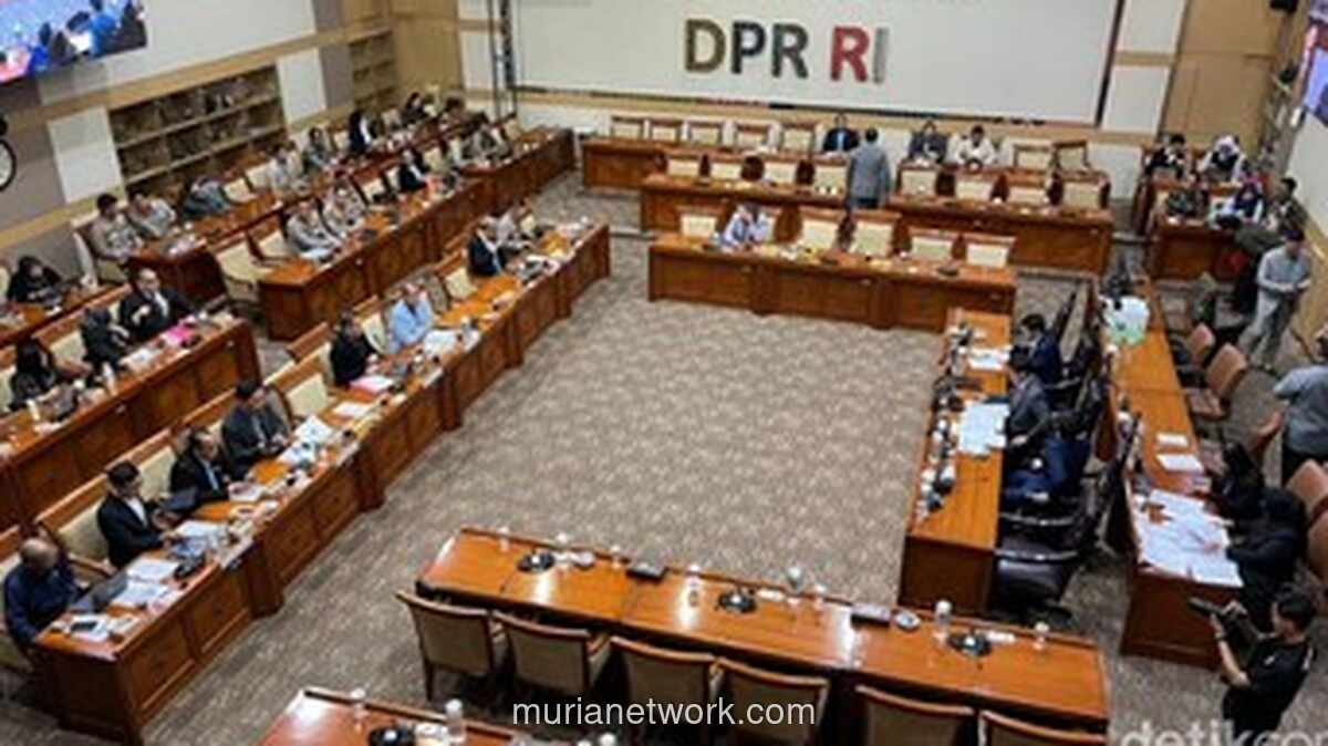 Komisi III DPR dan Pemerintah Sepakat Bawa RUU Polri ke Paripurna