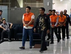 KPK Tahan Tiga Tersangka Korupsi Pembangunan Gedung Pemkab Lamongan, Negara Rugi Rp35,7 Miliar