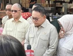 Kepala Staf Kepresidenan Sidak Pasar Induk Kramat Jati dan Cipinang, Pastikan Pasokan Pangan Aman