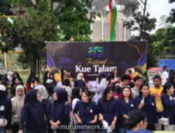 Pekanbaru Pecahkan Rekor MURI dengan Kue Talam Durian Sepanjang 1,1 Kilometer