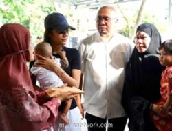 Azizah Salsha Kunjungi Panti Asuhan di Padang, Serahkan Bantuan Rp30 Juta dan Siap Jadi Donatur Tetap