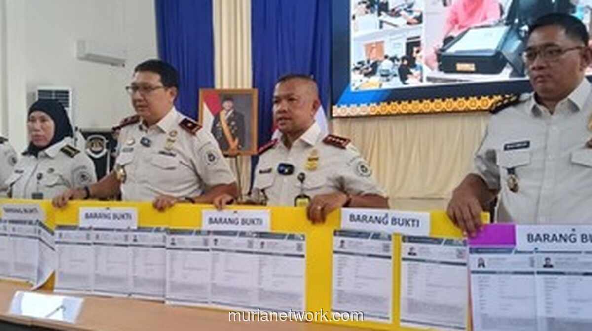 16 WNA China Dideportasi dari Palembang karena Sewenang-wenang Izin Tinggal dan Perusahaan Investasi Fiktif