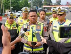 Polri Pastikan Arus Lalu Lintas di Puncak Terkendali Meski Volume Kendaraan Capai 40.000 Unit