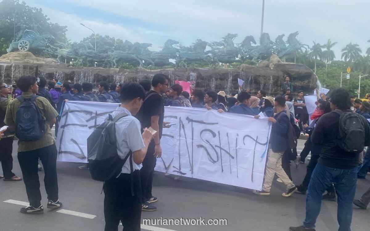 3.099 Personel Gabungan Dikerahkan Amankan Aksi Mahasiswa di Tiga Titik Jakarta Pusat