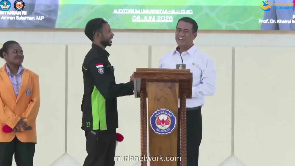 Menteri Pertanian Beri Bantuan Pribadi untuk Mahasiswa Papua yang Orang Tuanya Lumpuh Usai Debat soal Cetak Sawah