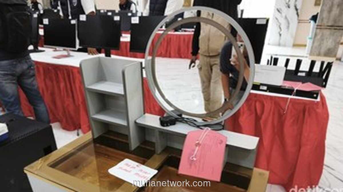 Polisi Sita Meja Rias Khusus ‘Pacar Virtual’ Mantan Artis di Kasus Penipuan Kripto Solo Baru