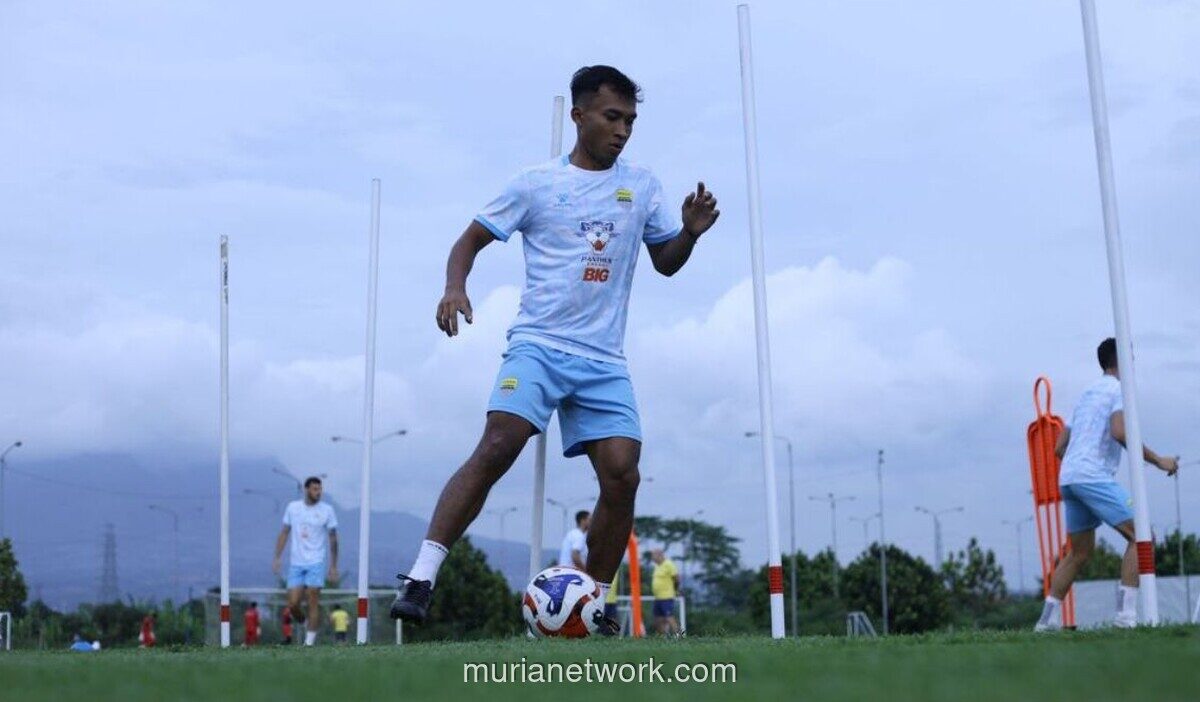 Robi Darwis Tinggalkan Persib, Masa Depan Gelandang Timnas U-23 Masih Misterius