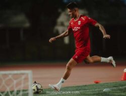 Mees Hilgers Kembali ke Pemusatan Latihan Timnas Indonesia, Jalani Rehabilitasi Cedera ACL
