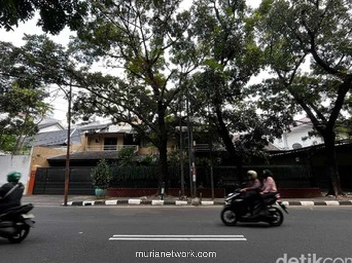 Siswi SMAN 6 Jakarta Tewas Terlindas Bus Sekolah Usai Motor Ayahnya Tersangkut Kabel Melintang di Kebayoran Baru