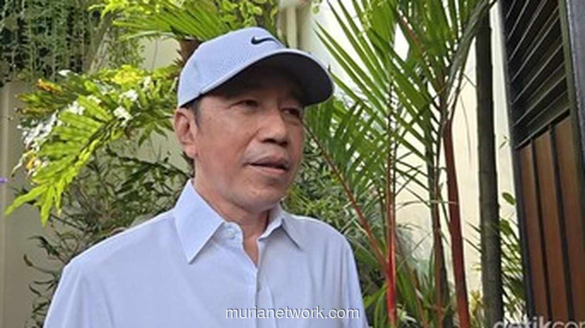 PSI Segera Sematkan Jaket Partai ke Jokowi sebagai Ketua Dewan Pembina