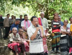 Mendagri Tito Karnavian Apresiasi Pelestarian Adat di Desa Matabesi NTT
