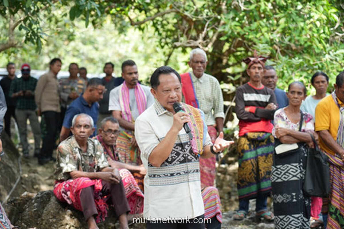Mendagri Tito Karnavian Apresiasi Pelestarian Adat di Desa Matabesi NTT