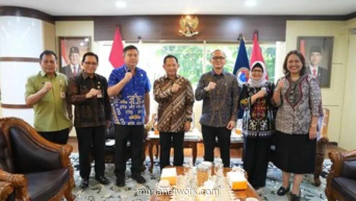 Mendagri Dorong Pemda Gelar Nobar Piala Dunia 2026 untuk Gerakkan Ekonomi Daerah