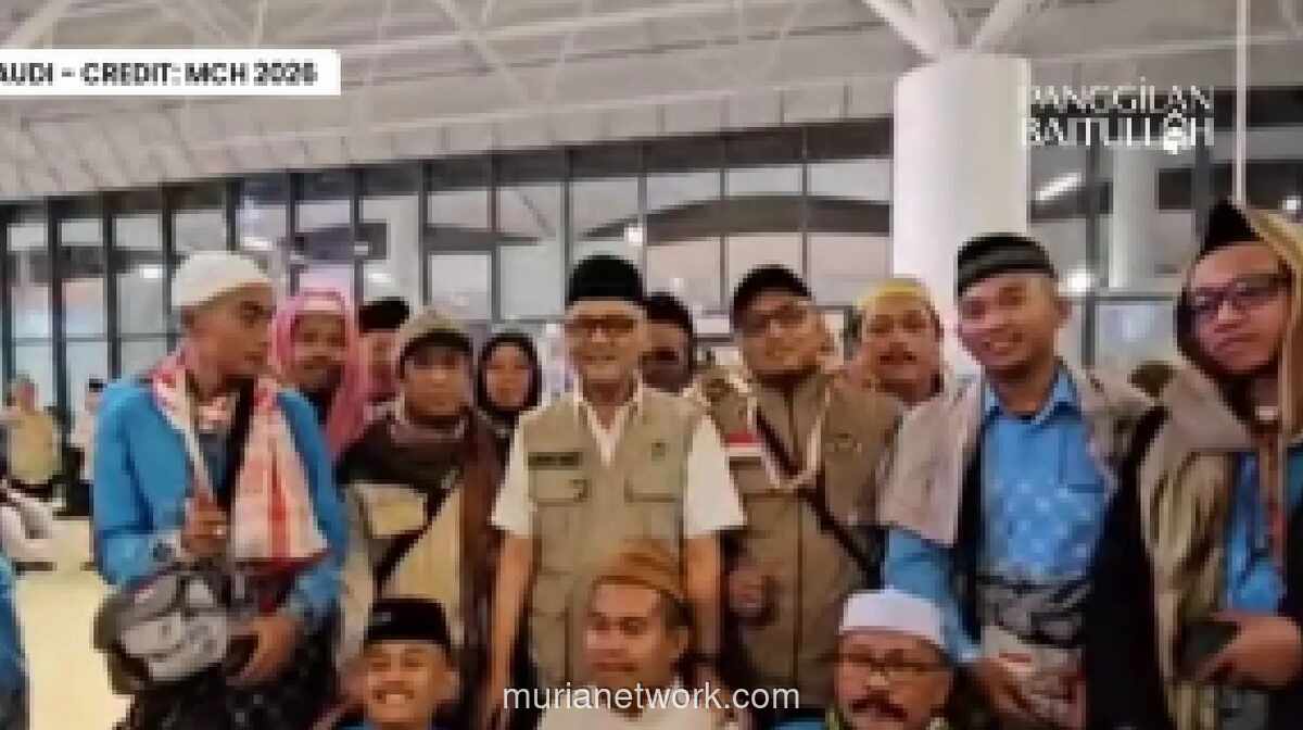 Menteri Haji Lepas Kloter Pertama Jemaah Haji Indonesia dari Jeddah, Sampaikan Permohonan Maaf