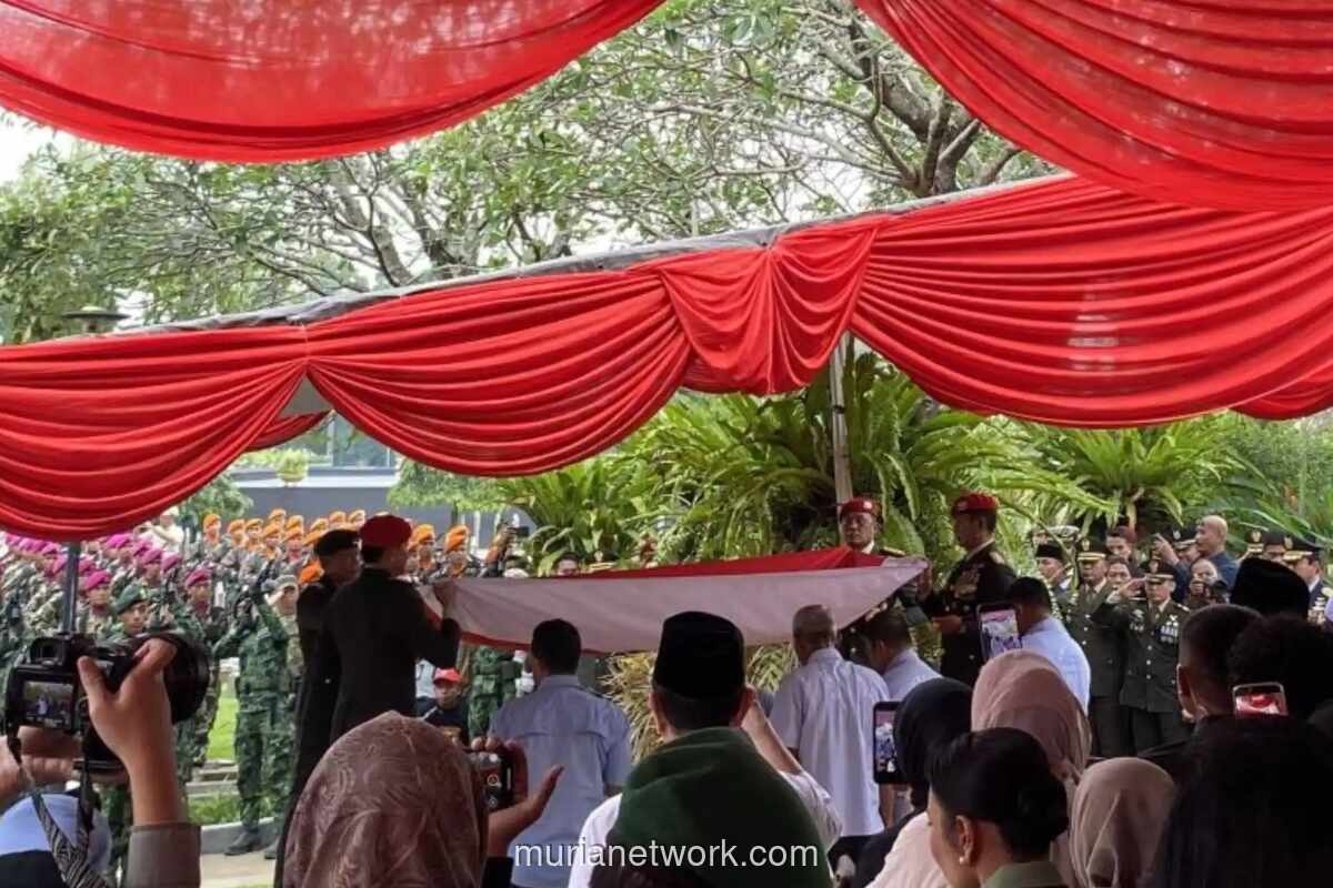 Menhan Sjafrie Pimpin Upacara Pemakaman Militer untuk Jenderal Ryamizard Ryacudu di TMP Kalibata