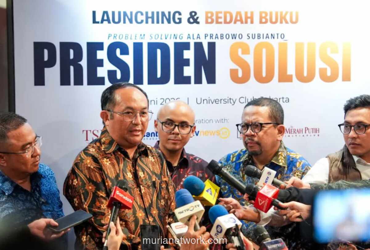 Prabowo Selesaikan 108 Persoalan Fundamental dalam 1,5 Tahun, Capaian Dibukukan dalam Presiden Solusi