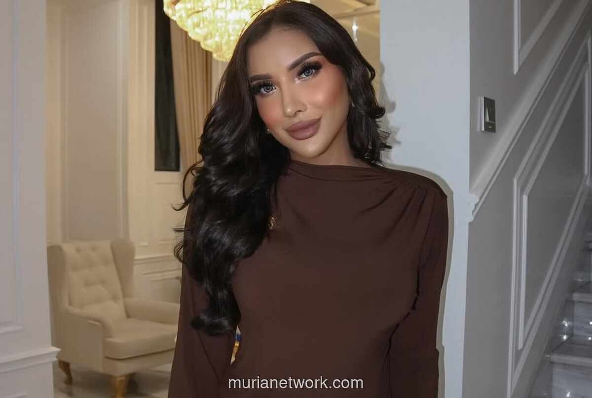 Millen Cyrus Dikecam Warganet Usai Pakai Hijab di Foto Reuni