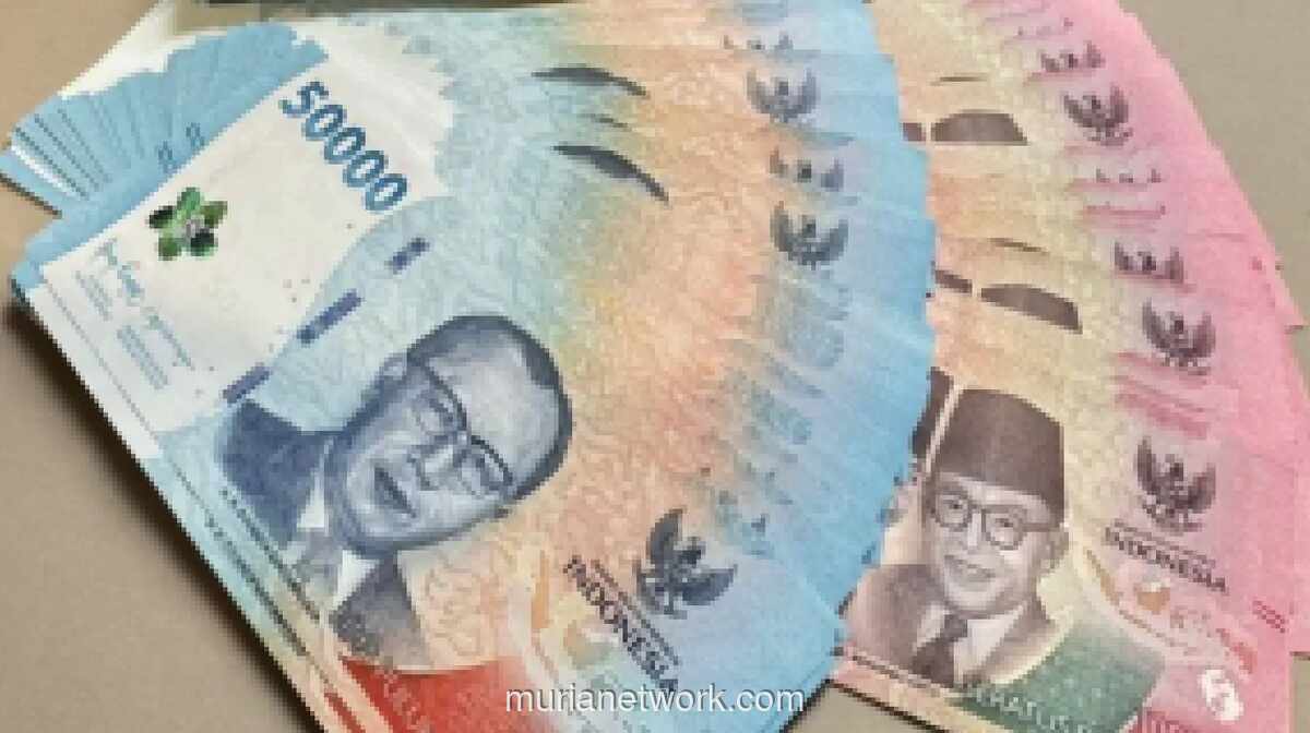 Rupiah Menguat ke Rp17.997,5 per Dolar AS, BI Naikkan Suku Bunga demi Stabilisasi