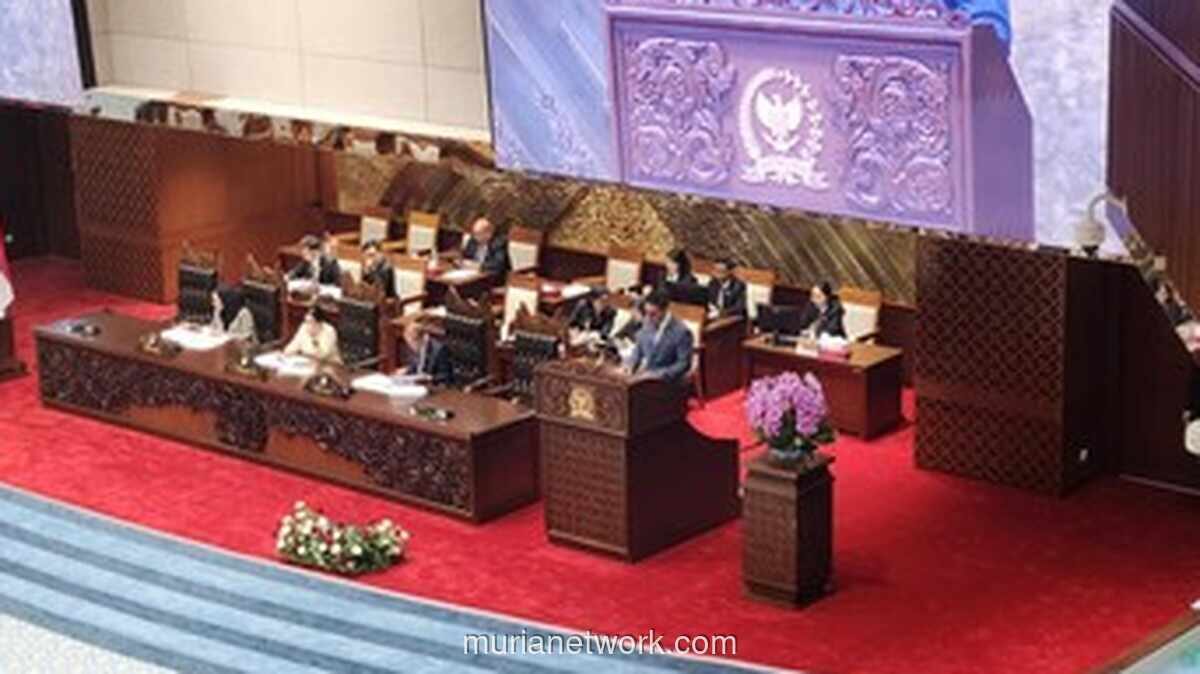 DPR Sahkan 7 Anggota Komisi Informasi Pusat Periode 2026-2030