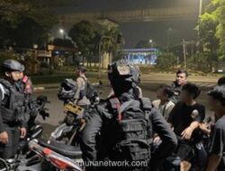 Brimob Patroli Jakarta, Amankan Remaja Tawuran dan Sita Celurit