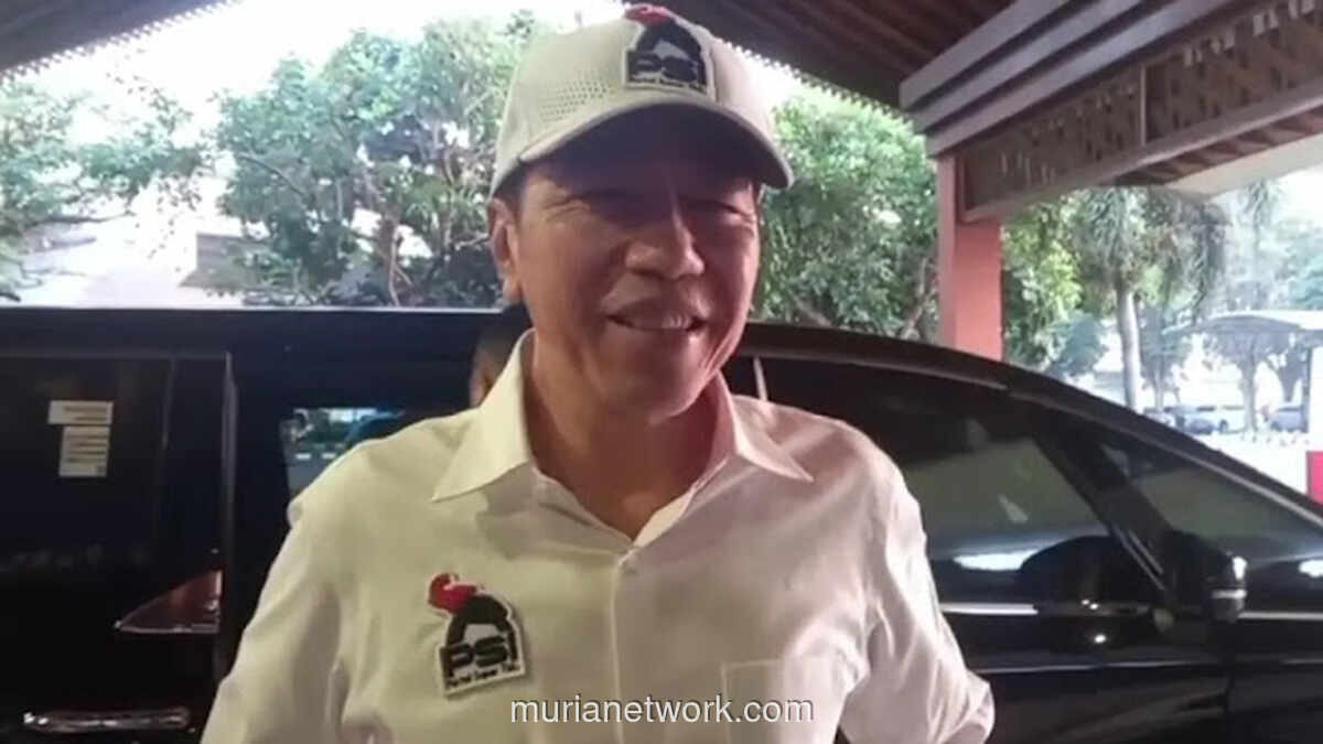 PDIP Tuding Blusukan Jokowi untuk Amankan Posisi Gibran dan Kaesang di Pemilu 2029
