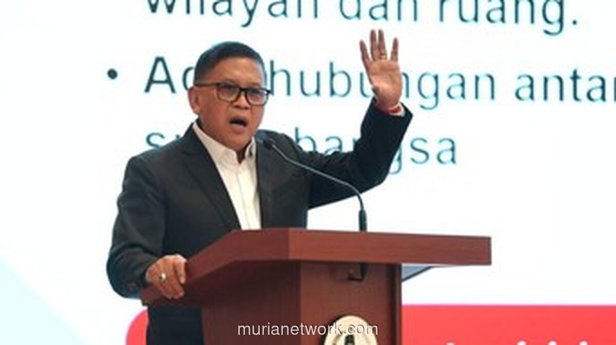 Hasto Kristiyanto Dorong Prabowo Adopsi Geopolitik Bung Karno untuk Perdamaian Global