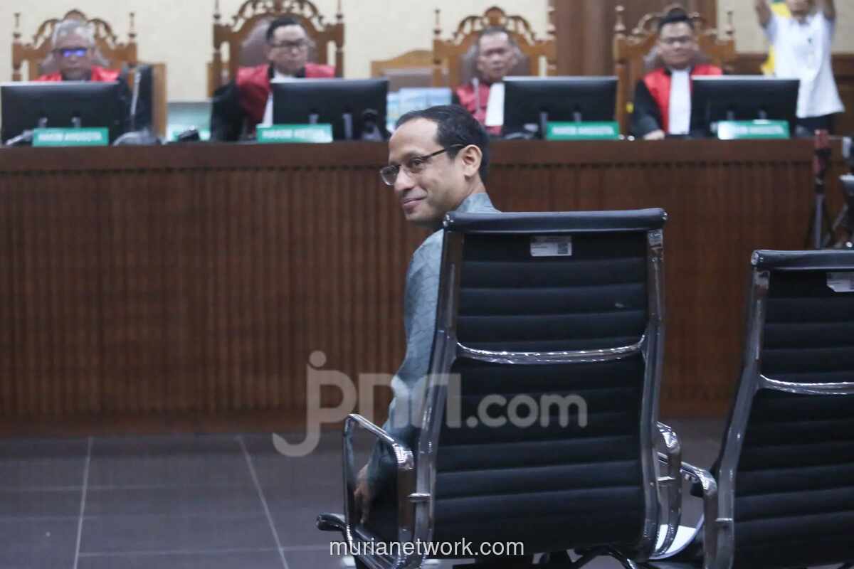 Nadiem Makarim Ajukan Pleidoi, Sebut Tak Ada Kerugian Negara dalam Pengadaan Chromebook