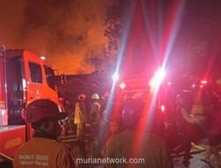 Kebakaran Besar di Kemayoran Hanguskan Permukiman Padat, 33 Unit Damkar Dikerahkan
