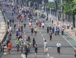 CFD Kuningan Dimeriahkan Atraksi Ondel-Ondel dan Permainan Tradisional Betawi