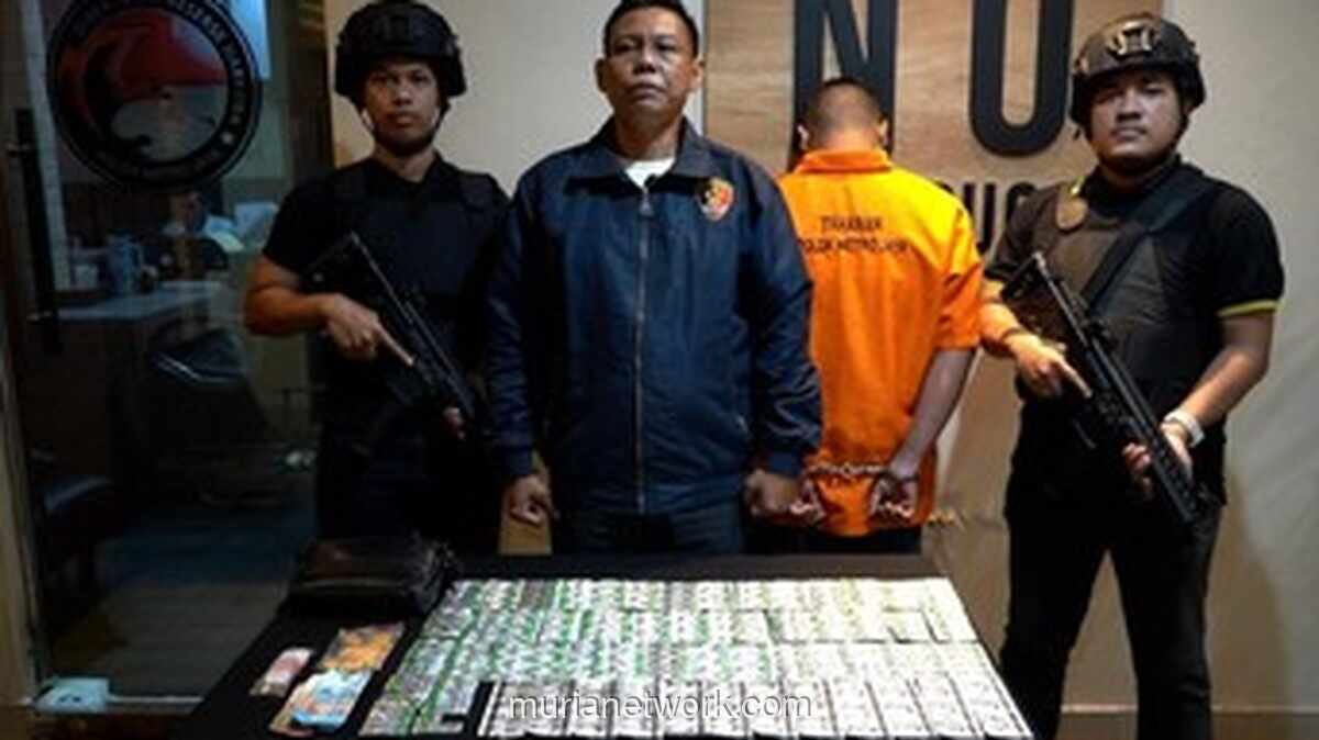 Polisi Bekuk Penjual Obat Terlarang Berkedok Warung Kopi di Bekasi