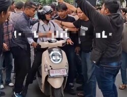 Pengendara Motor Nyaris Dikeroyok Massa Saat Coba Terobos Aksi Badko HMI di Makassar