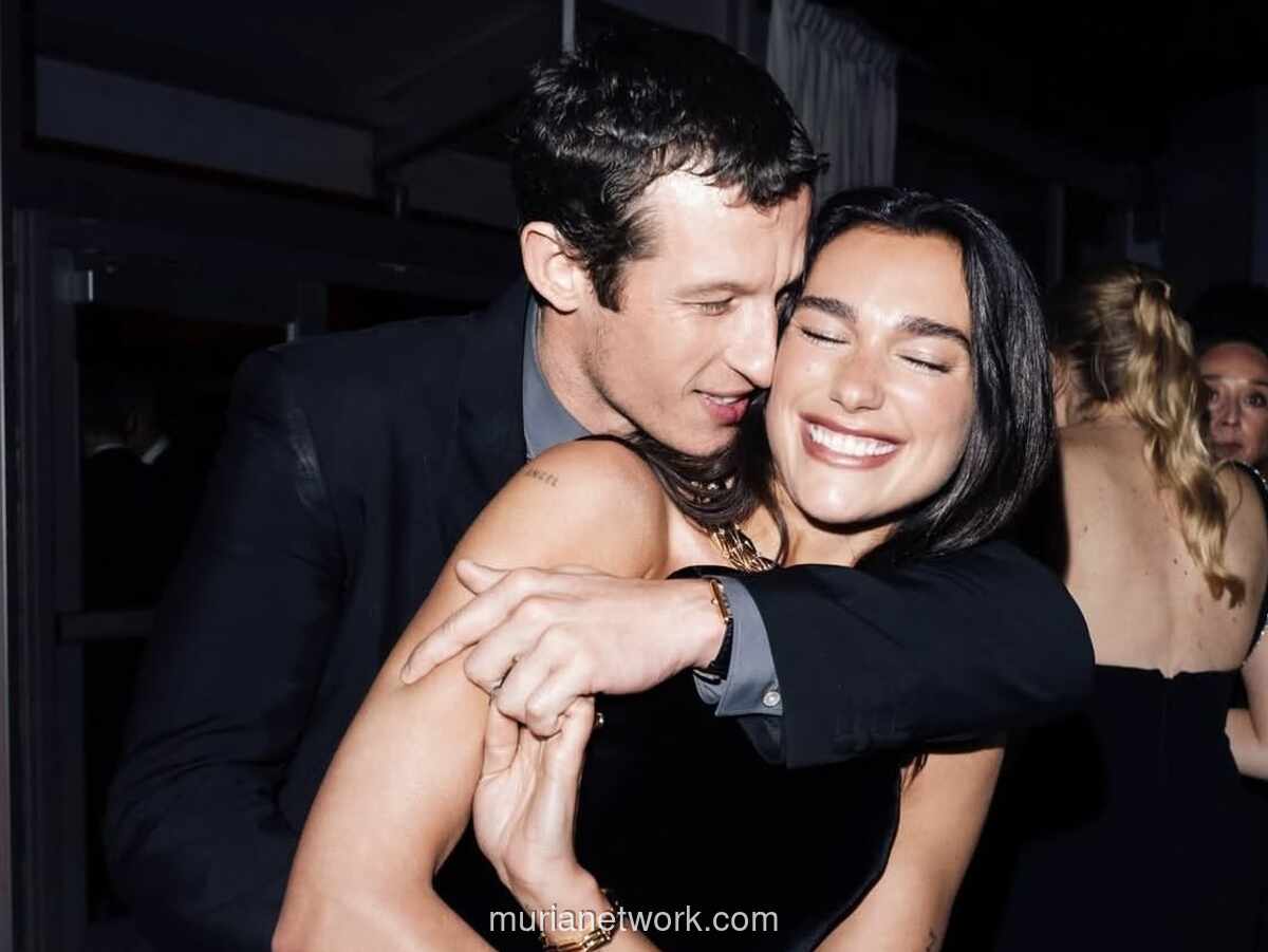 Dua Lipa Resmi Menikah dengan Callum Turner dalam Upacara Sipil Tertutup di London