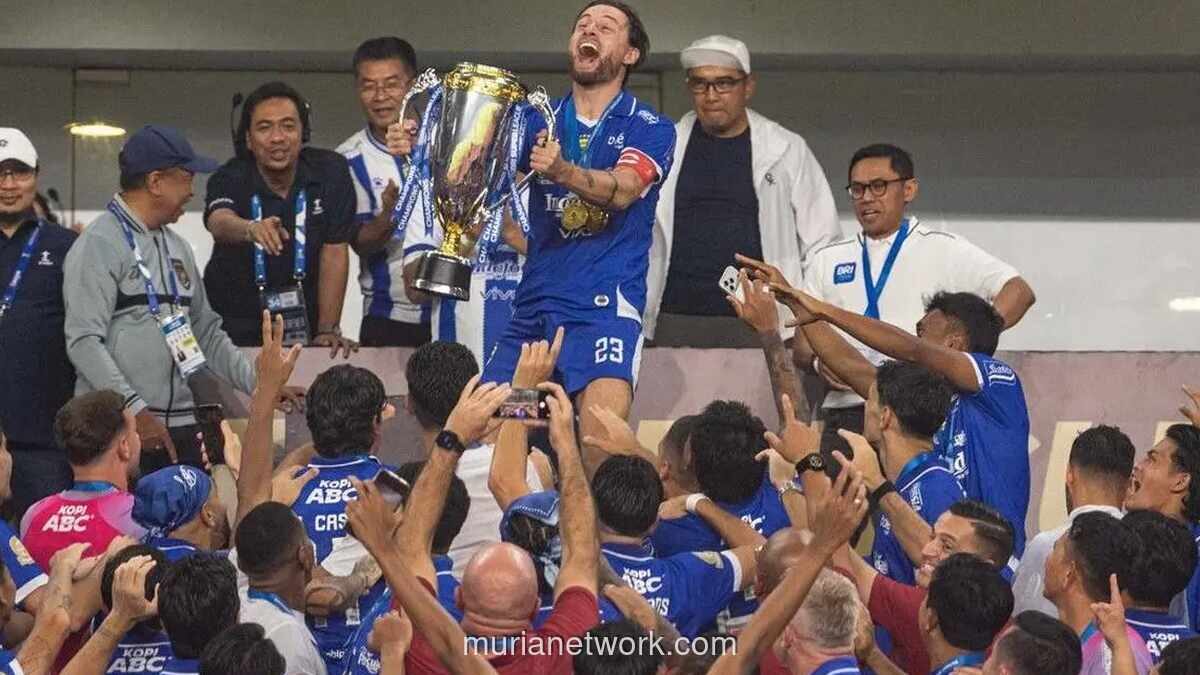 Persib Bandung Lepas Rezaldi Hehanussa dan Zalnando Jelang Musim 2026/2027