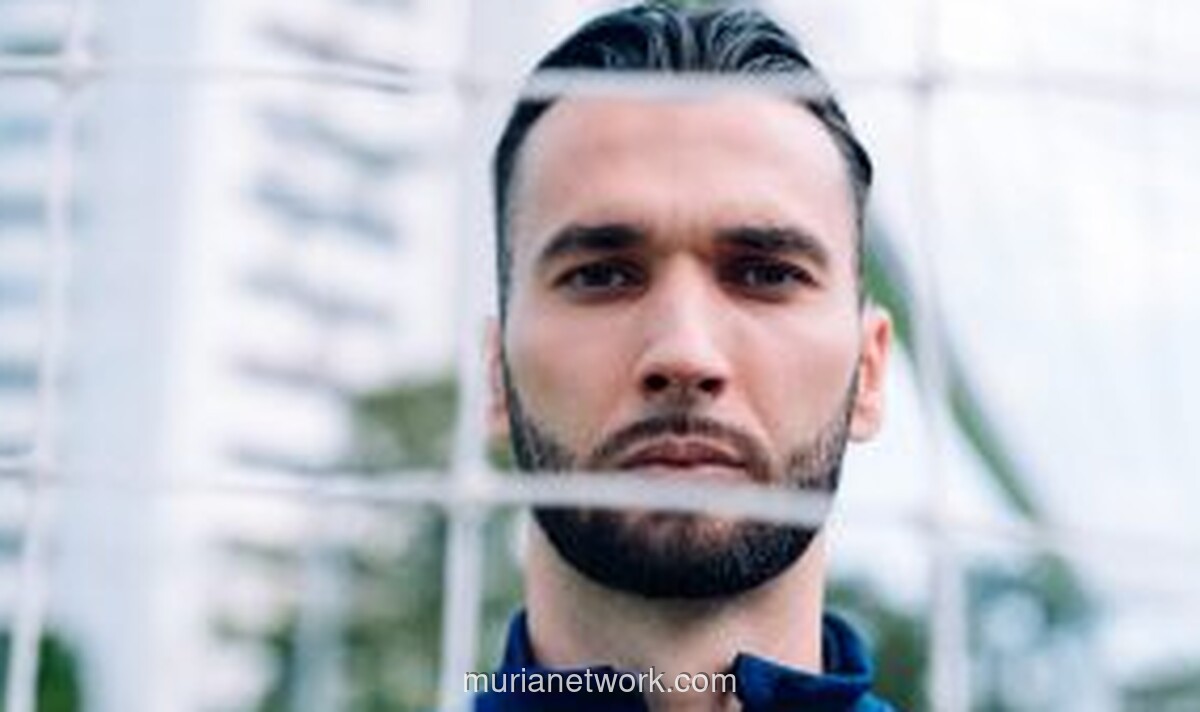 Persib Bandung Incar Tiga Pemain Lion City Sailors Sekaligus, Termasuk Kiper Ivan Susak