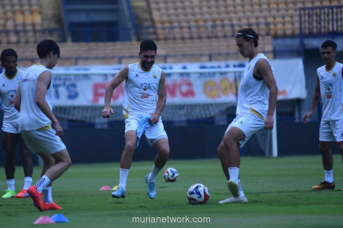 Persib Bandung Siapkan TC Luar Negeri Hadapi Musim Super Padat 2026-2027