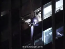 Pesawat Ringan Tabrak Gedung Tertinggi Beijing, Puing Berjatuhan di Sekitar Menara CITIC