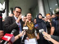 PN Jakarta Timur Tetapkan Majelis Hakim untuk Sidang Kasus Dugaan Fitnah Ijazah Jokowi, Roy Suryo dan Dokter Tifa Jadi Tersangka