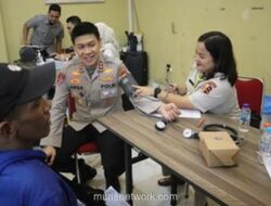 Polres Kepulauan Seribu Gelar Donor Darah dan Berbagi dengan Ojek Online hingga Nelayan Sambut Hari Bhayangkara ke-80